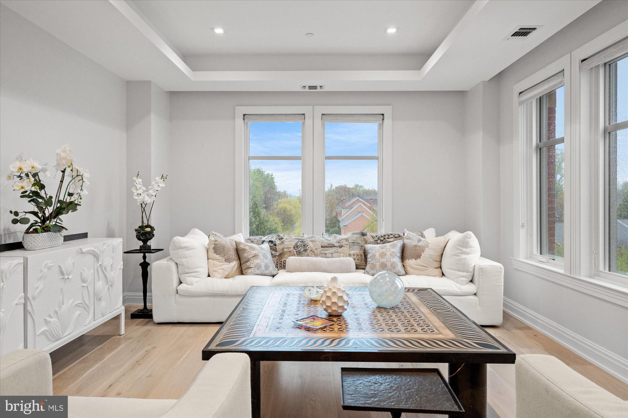 CHEVY CHASE - Residential