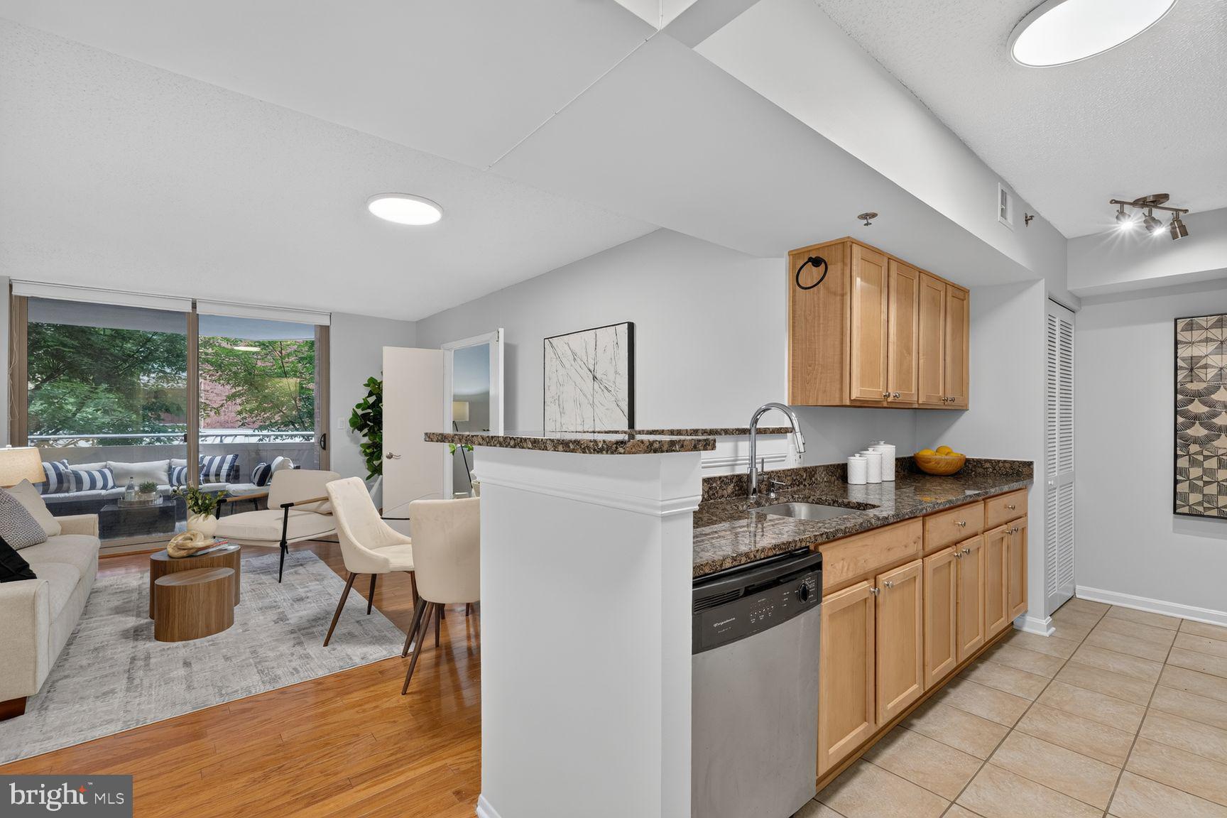 1001 N VERMONT STREET 214