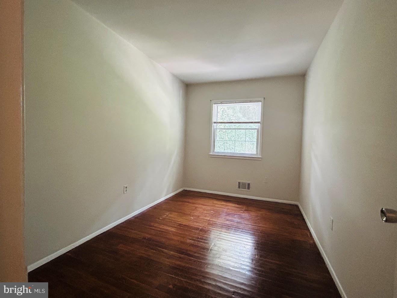 DALE CITY - Residential Lease