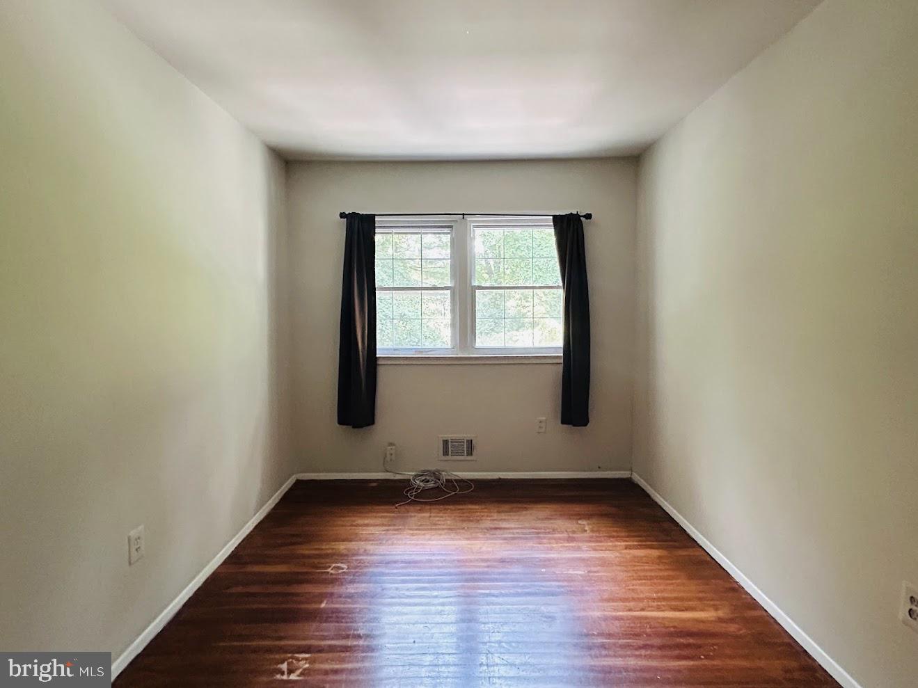 DALE CITY - Residential Lease