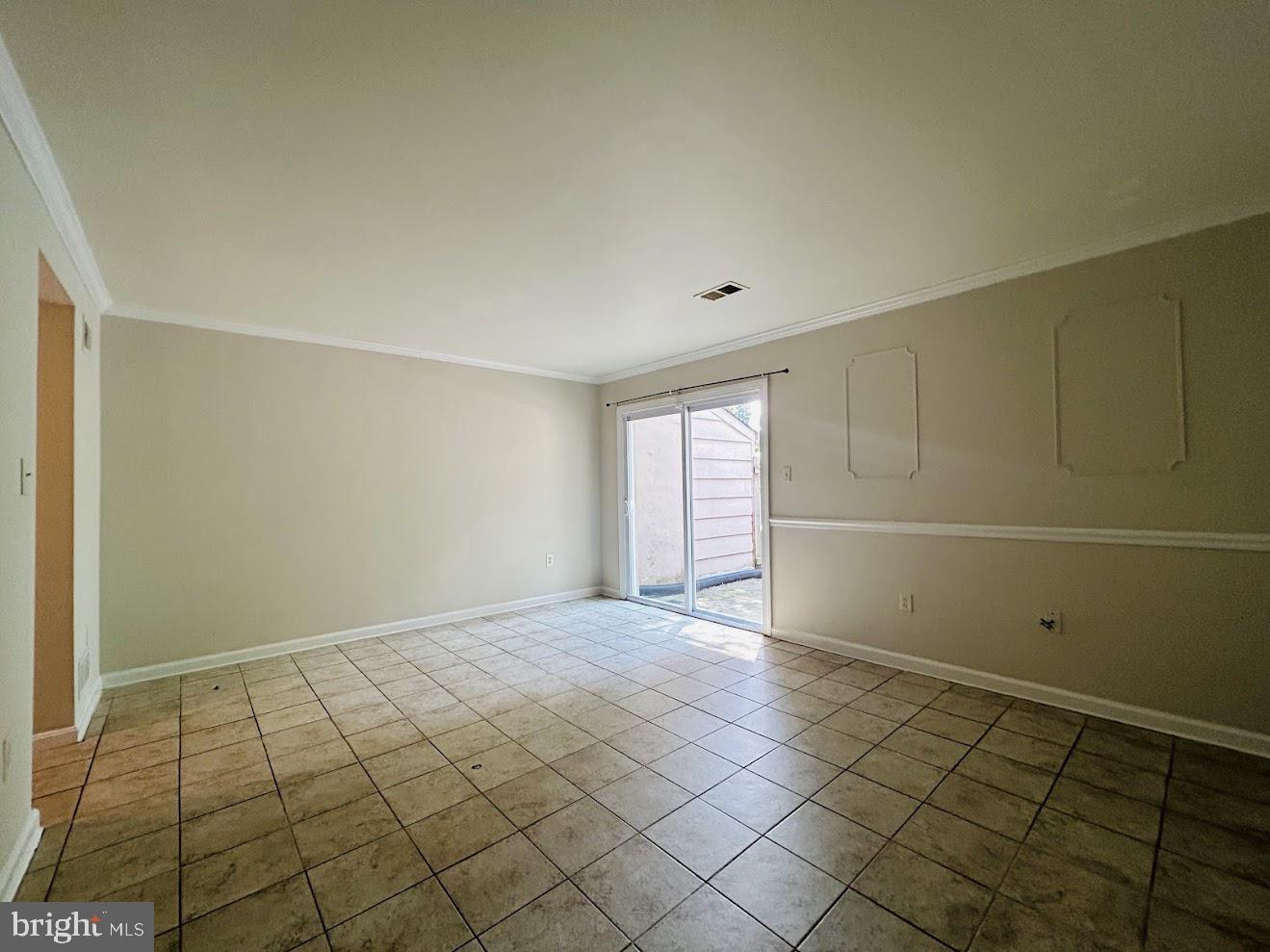 DALE CITY - Residential Lease