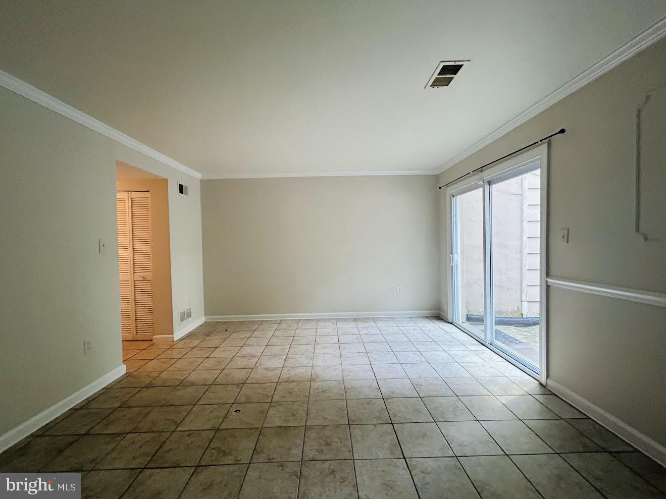 DALE CITY - Residential Lease