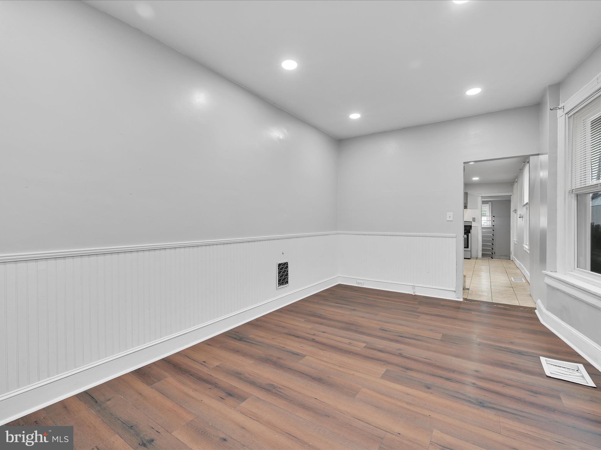 465 W OLEY STREET