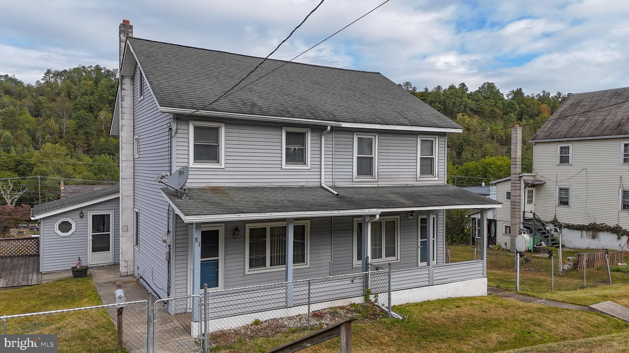 79-81 W MINER STREET