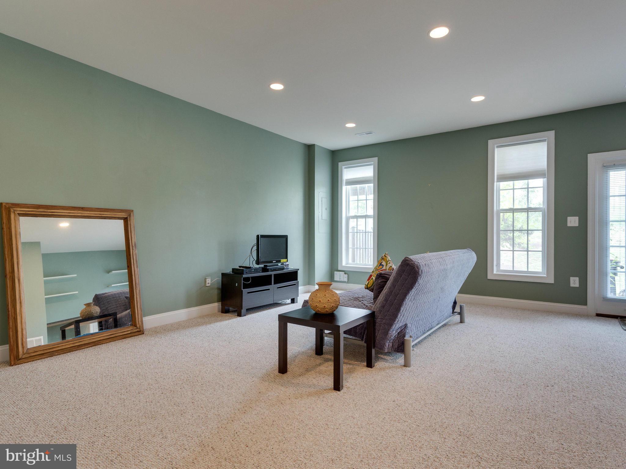 SOUTH MARKET - Residential Lease