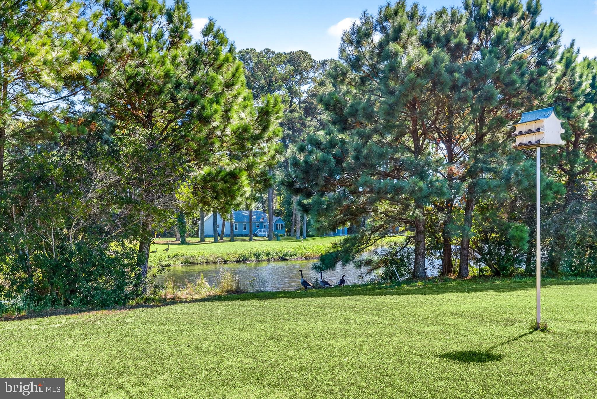 CAPTAIN'S COVE - Residential