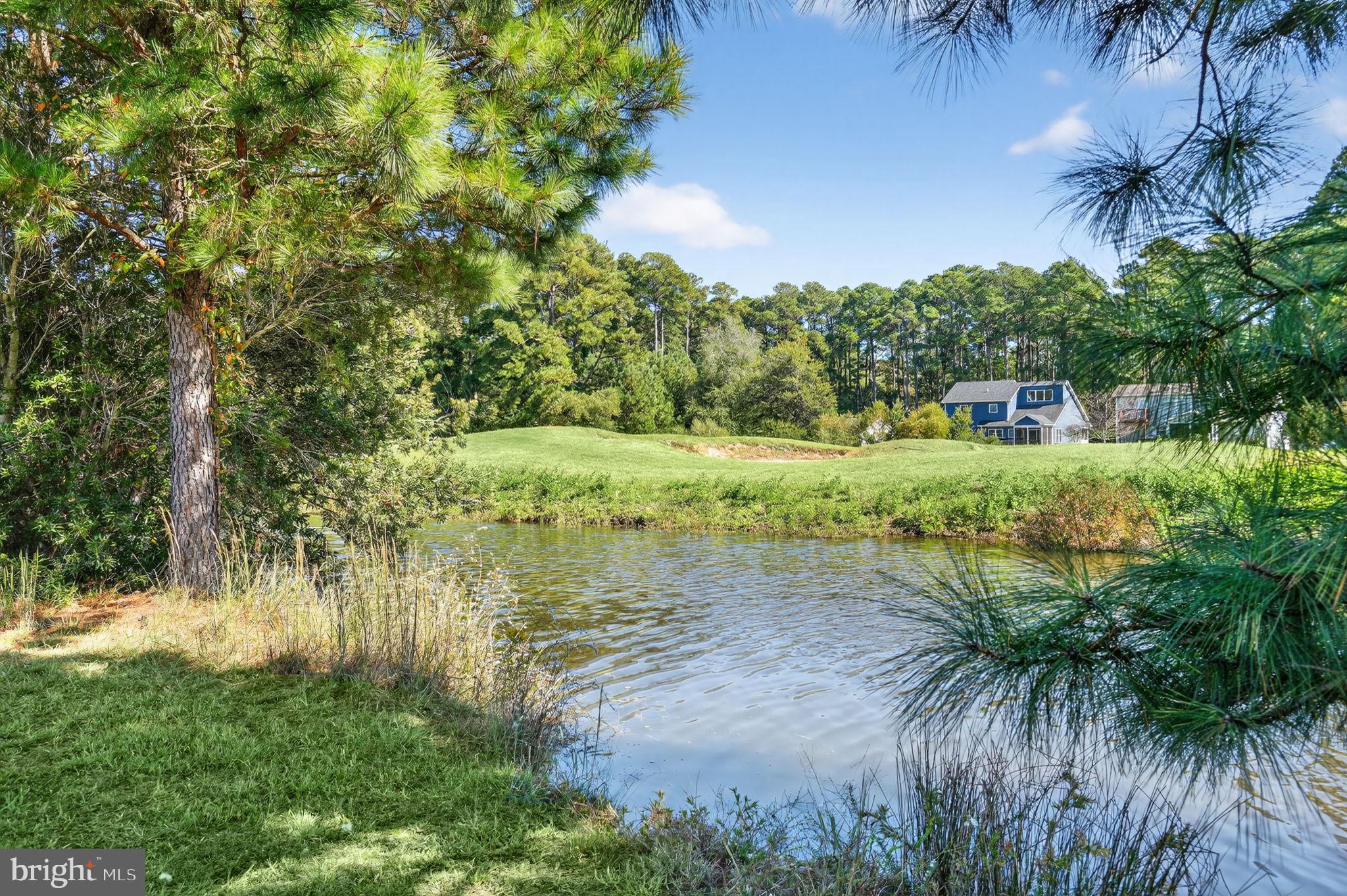 CAPTAIN'S COVE - Residential