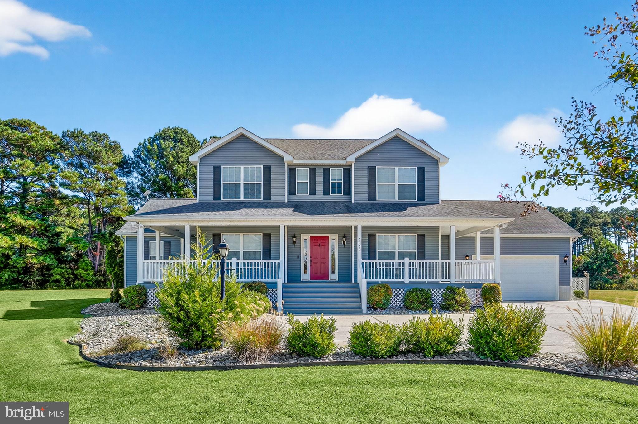 CAPTAIN'S COVE - Residential