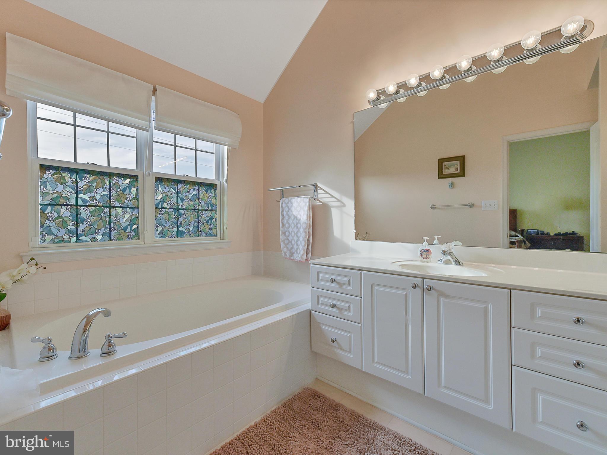 TUSCARORA KNOLLS - Residential