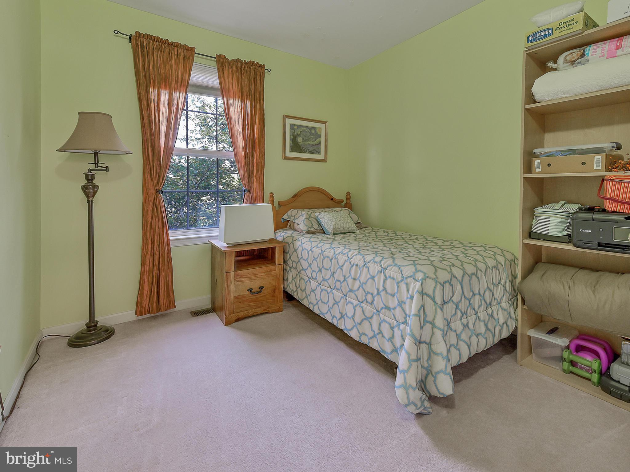 TUSCARORA KNOLLS - Residential