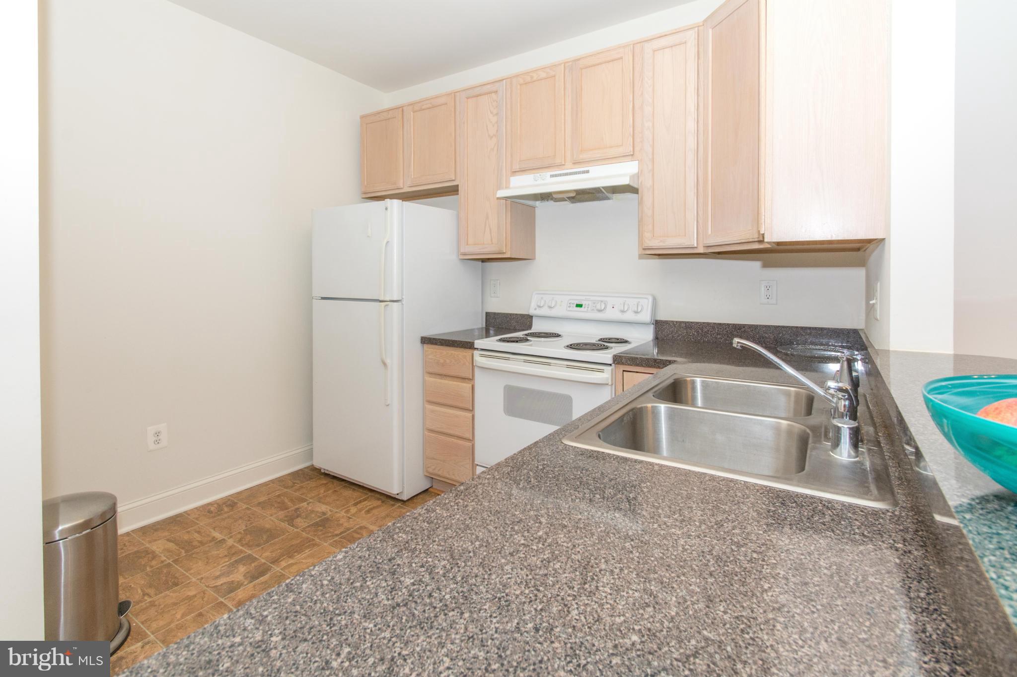 VILLAGE OF RIVER HILL - Residential