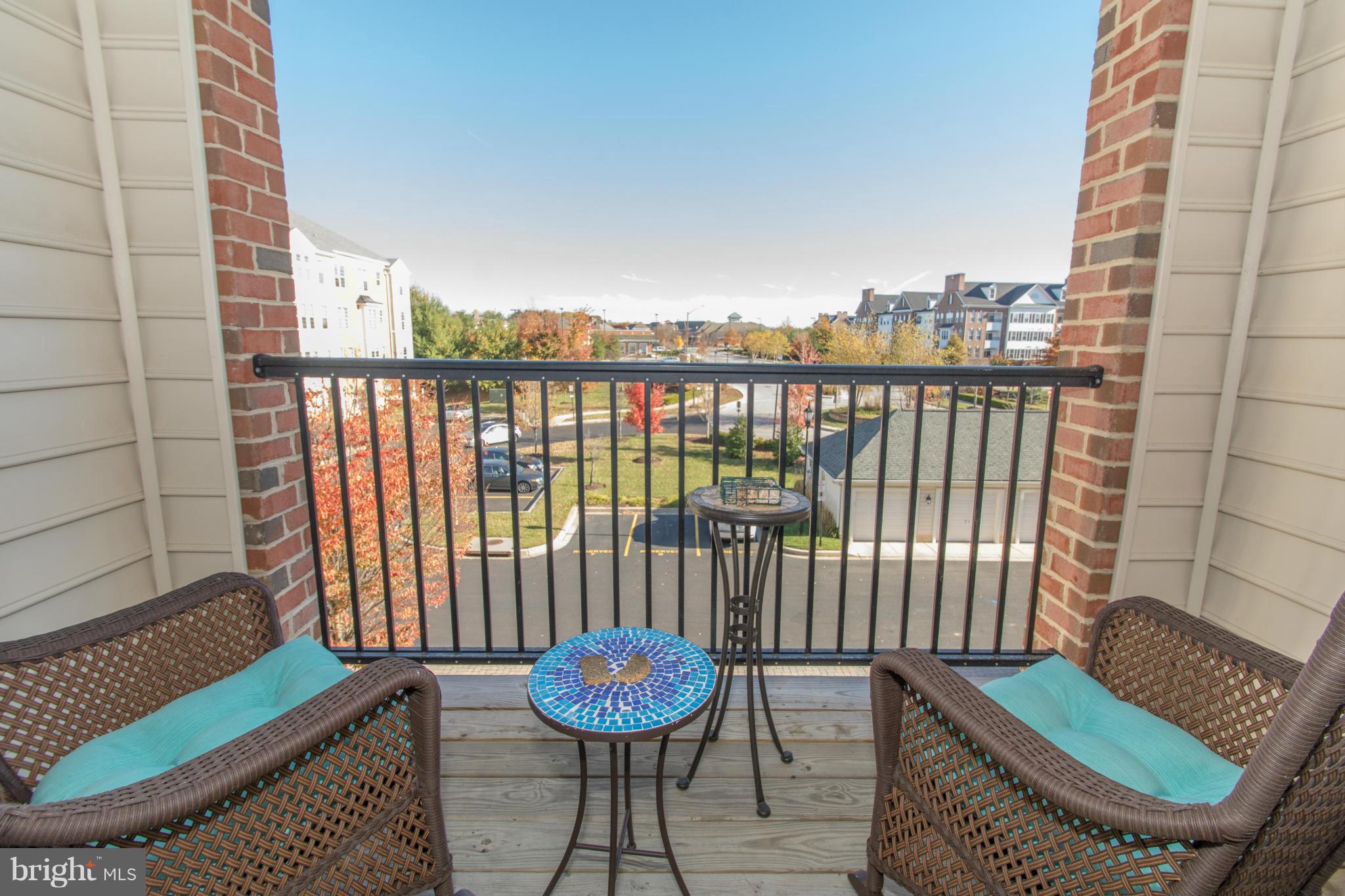 VILLAGE OF RIVER HILL - Residential