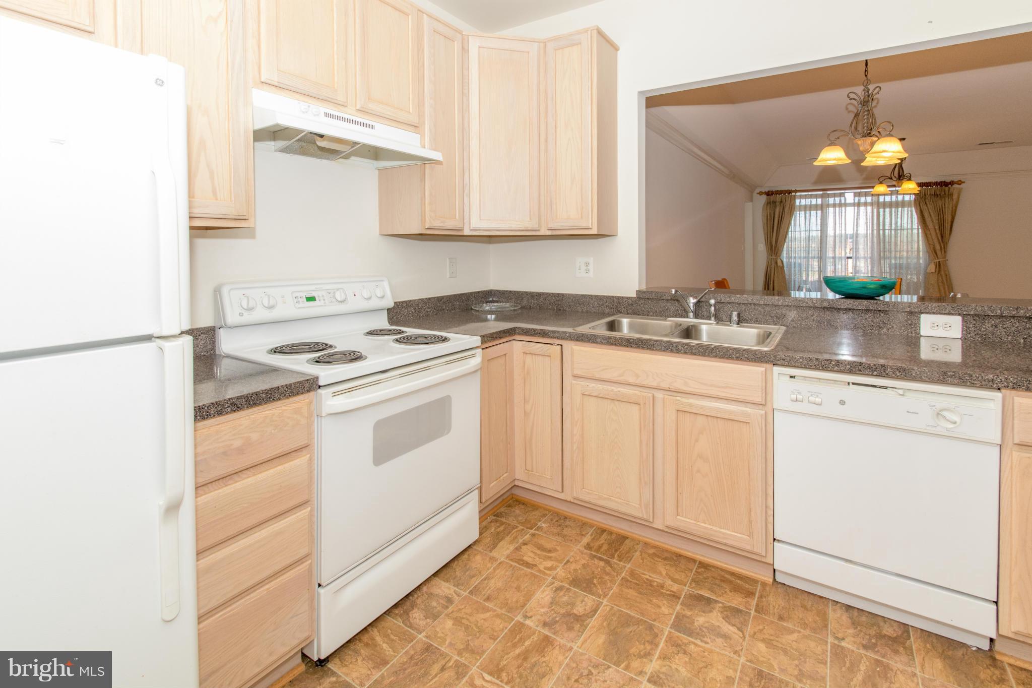 VILLAGE OF RIVER HILL - Residential