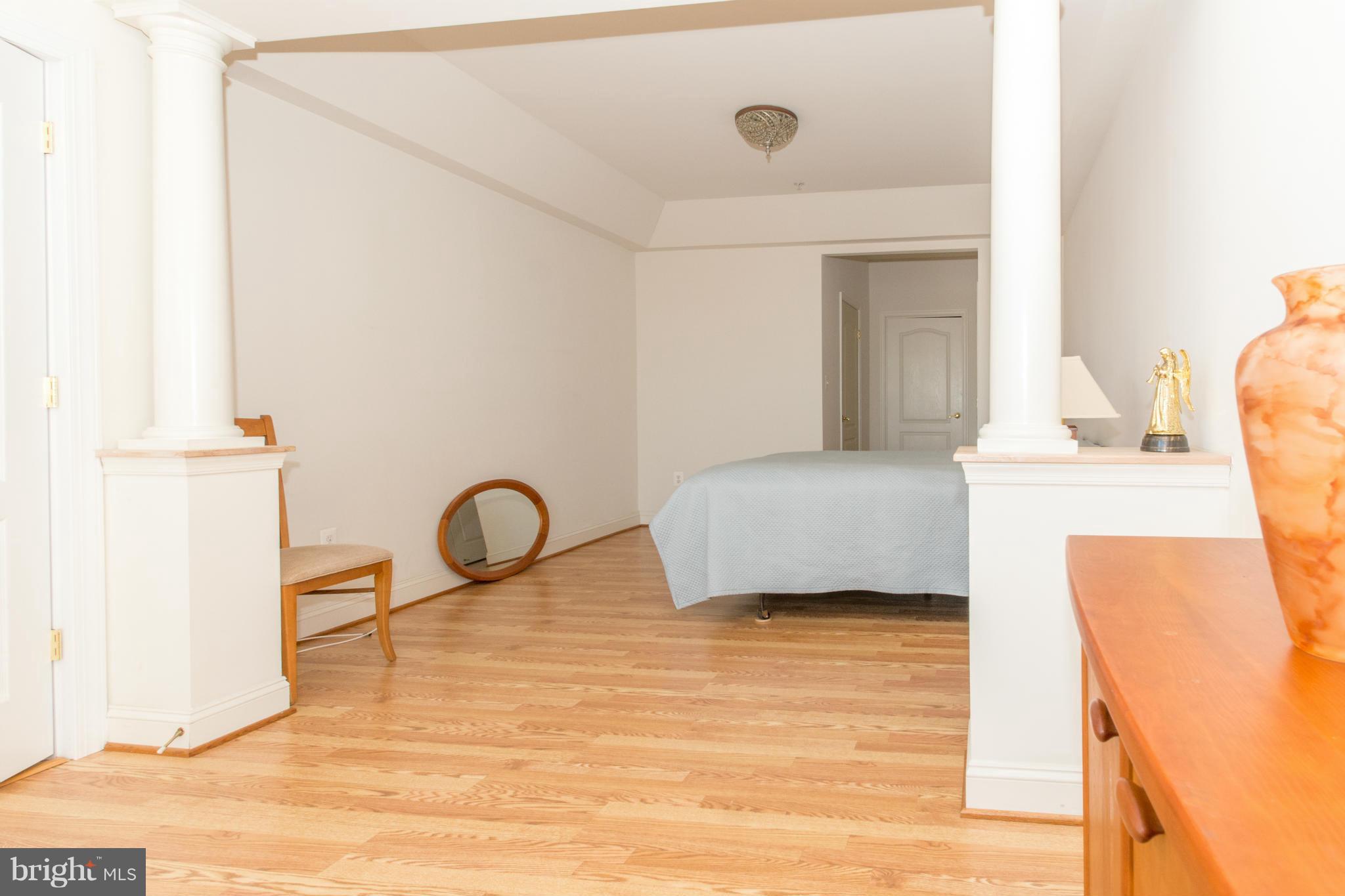 VILLAGE OF RIVER HILL - Residential