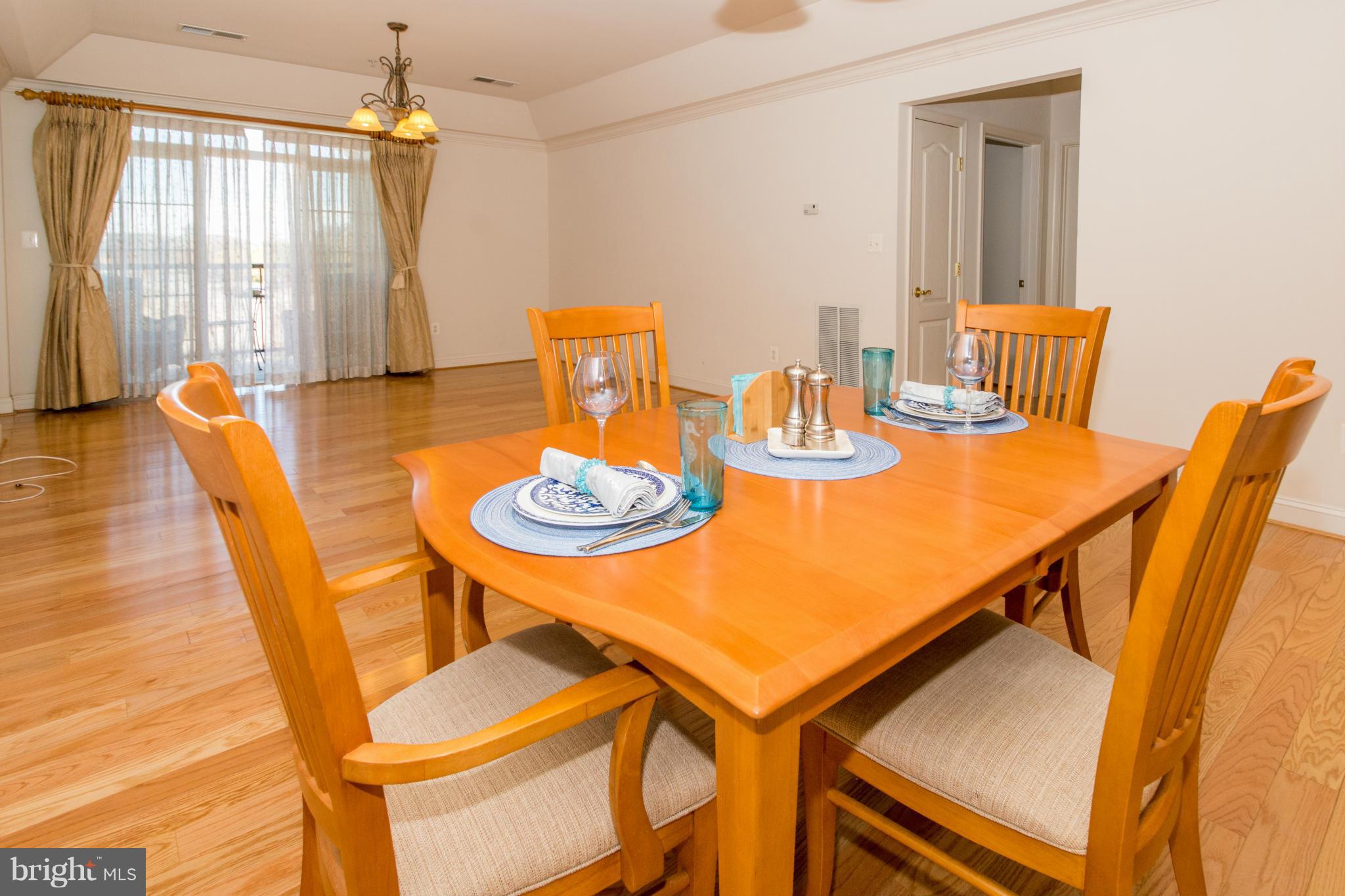 VILLAGE OF RIVER HILL - Residential