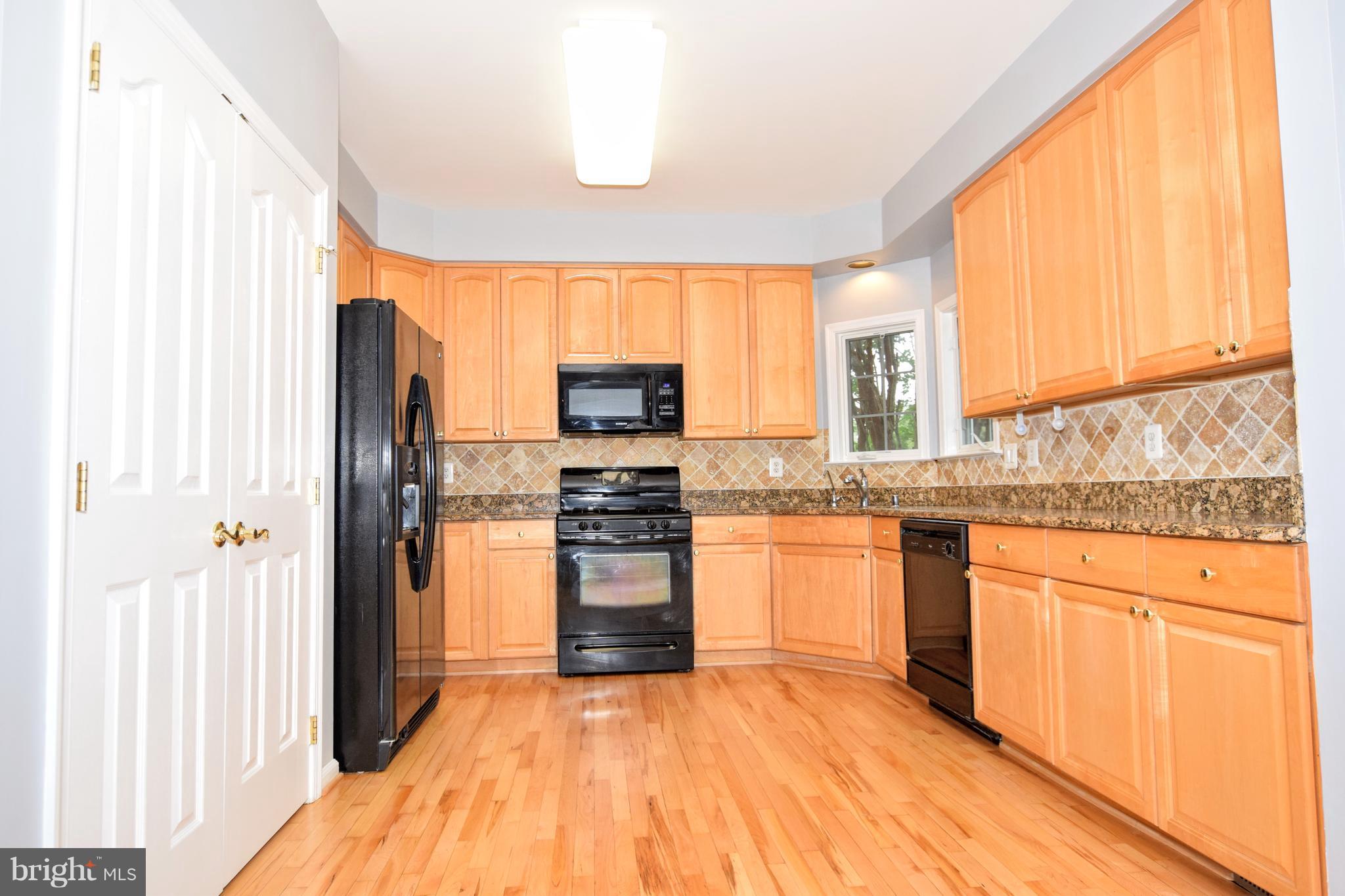 HICKORY OVERLOOK - Residential Lease