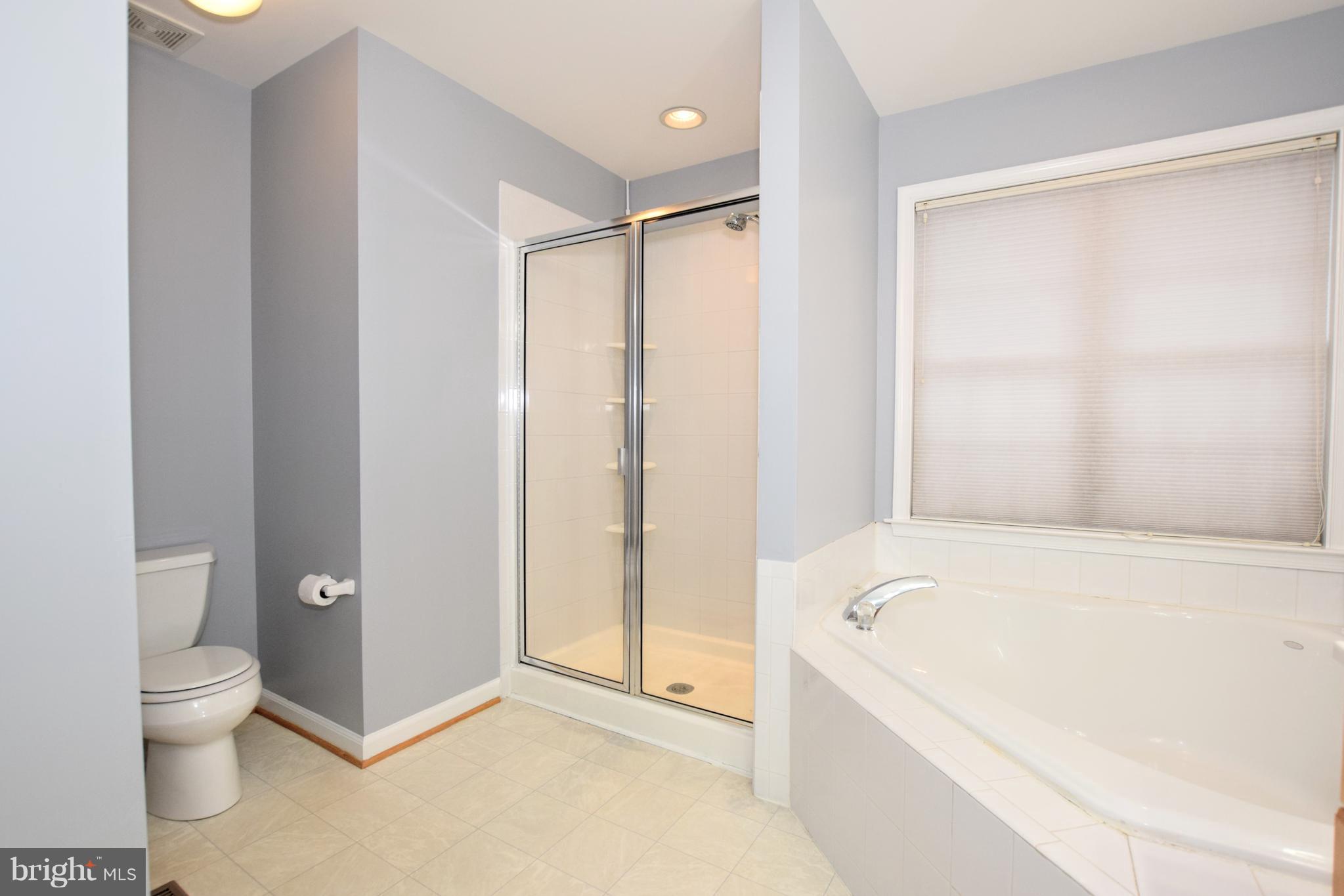 HICKORY OVERLOOK - Residential Lease