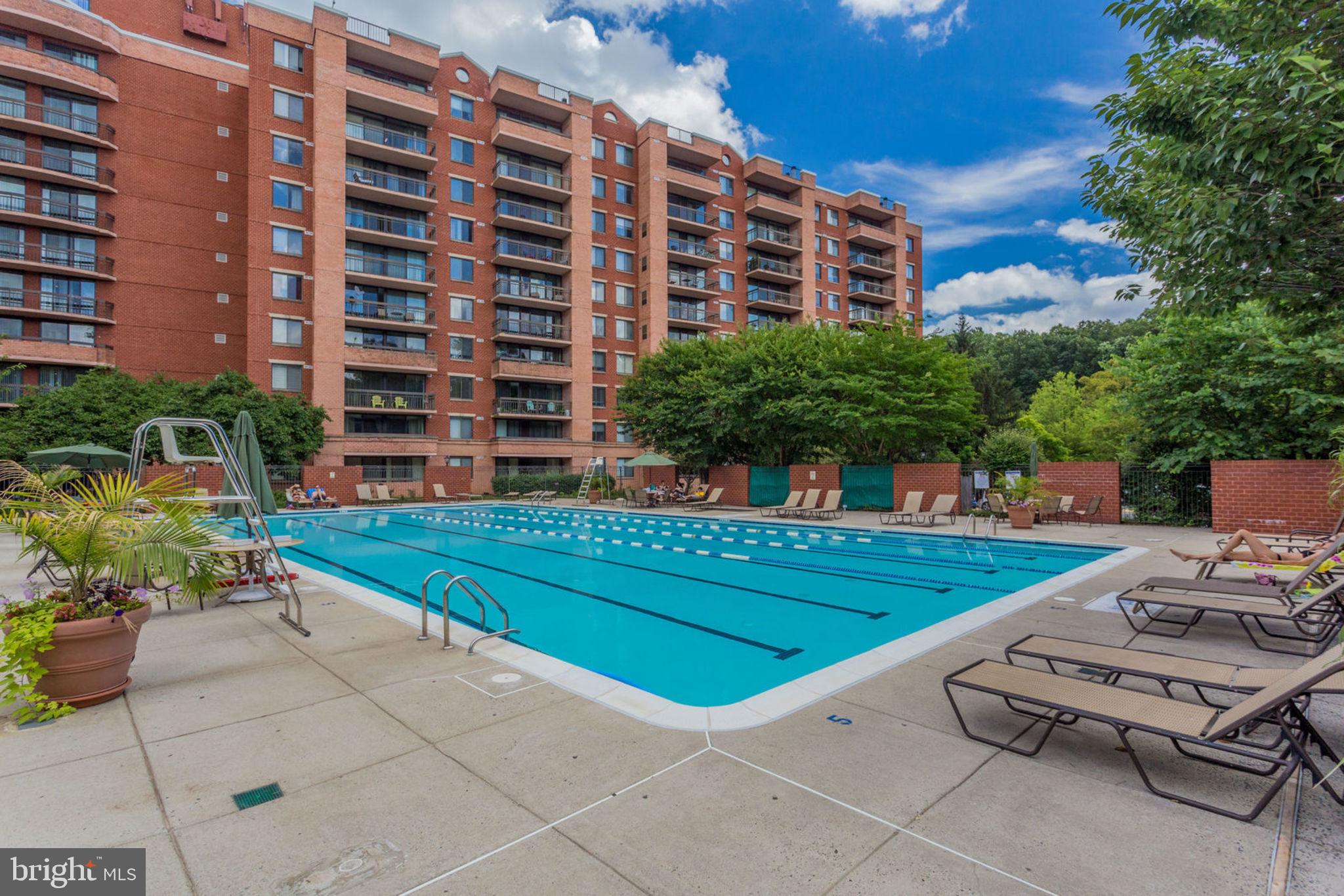 RENAISSANCE AT TYSONS - Residential