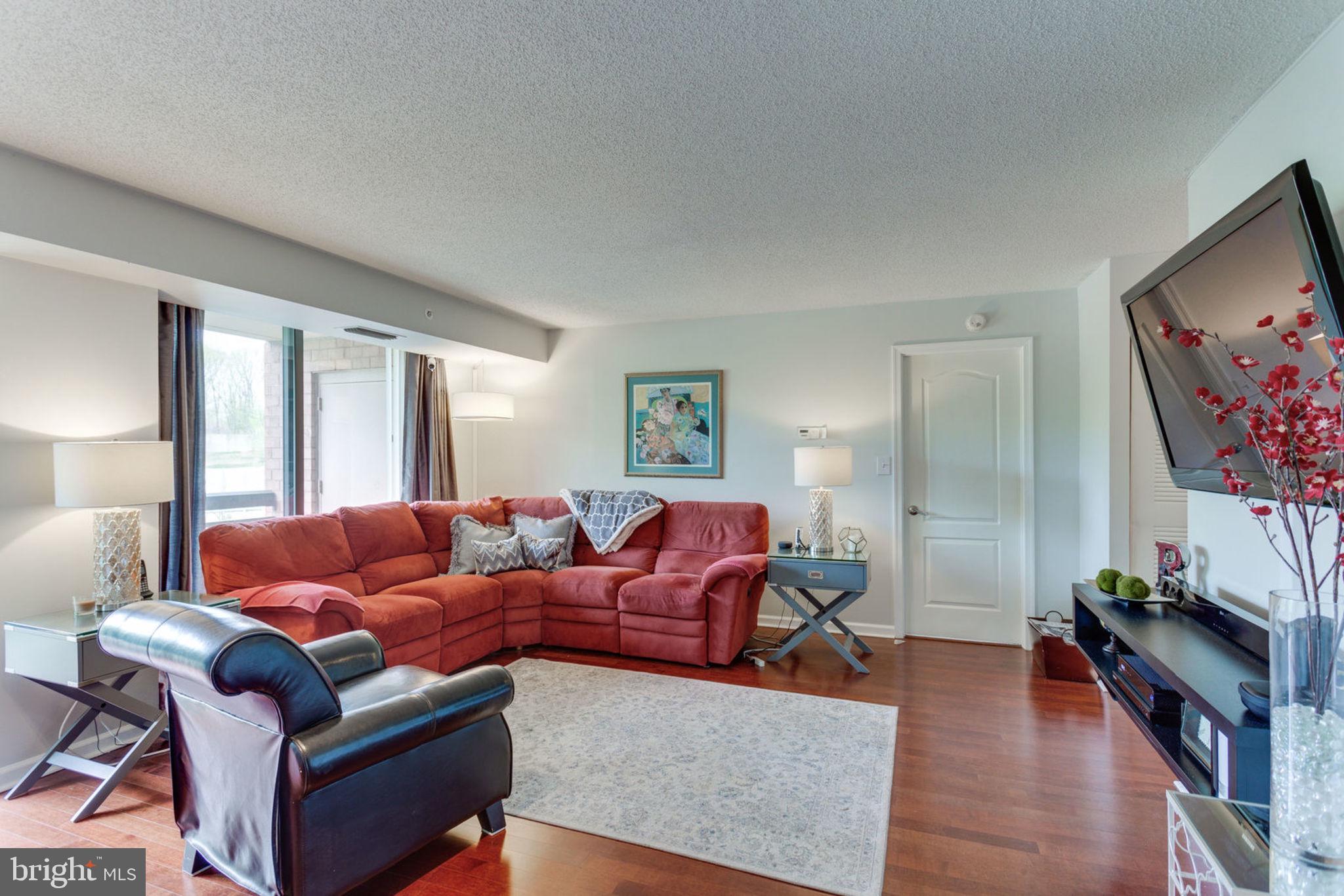 RENAISSANCE AT TYSONS - Residential