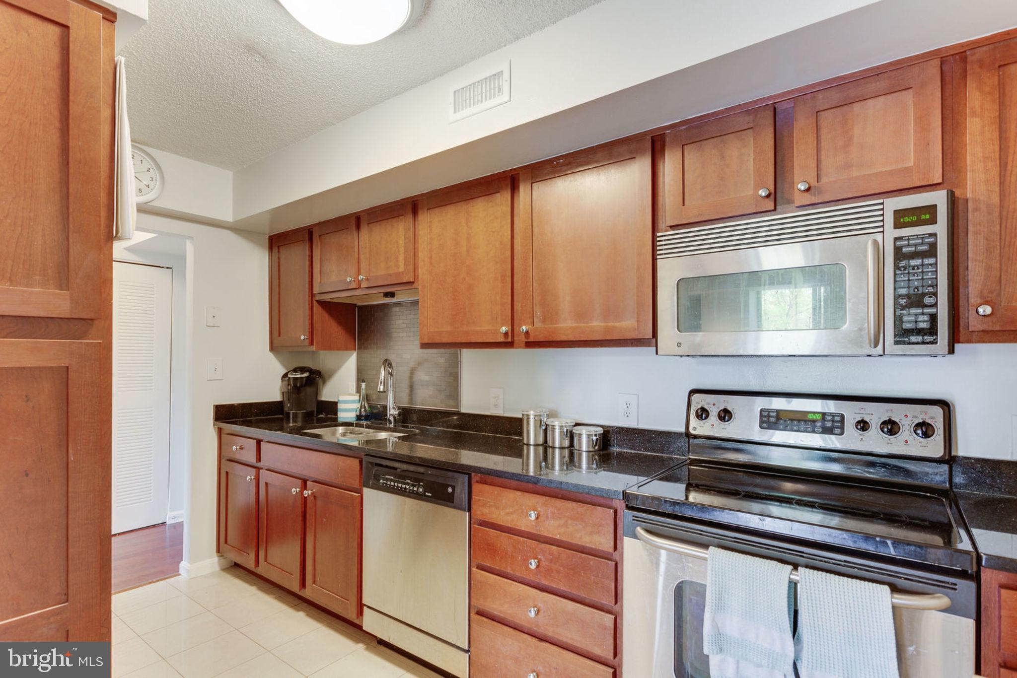 RENAISSANCE AT TYSONS - Residential