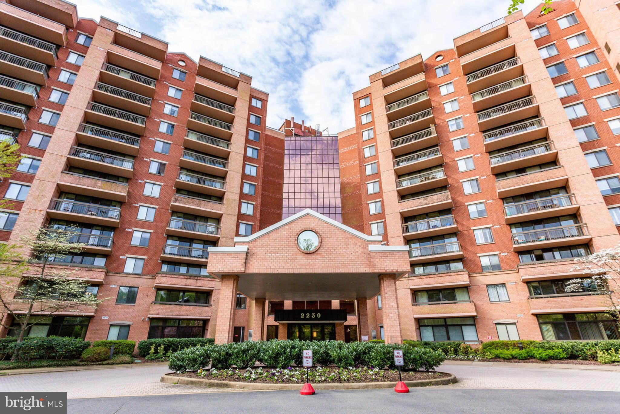 RENAISSANCE AT TYSONS - Residential