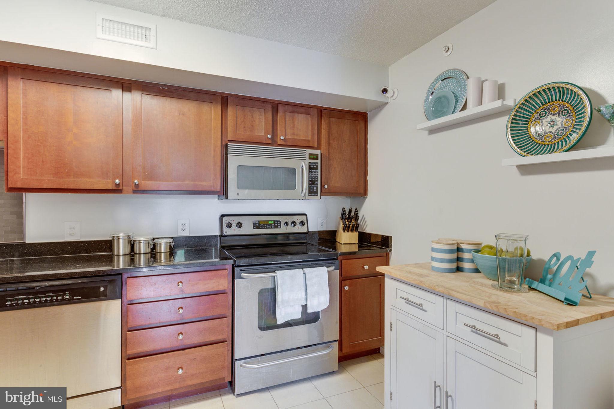 RENAISSANCE AT TYSONS - Residential