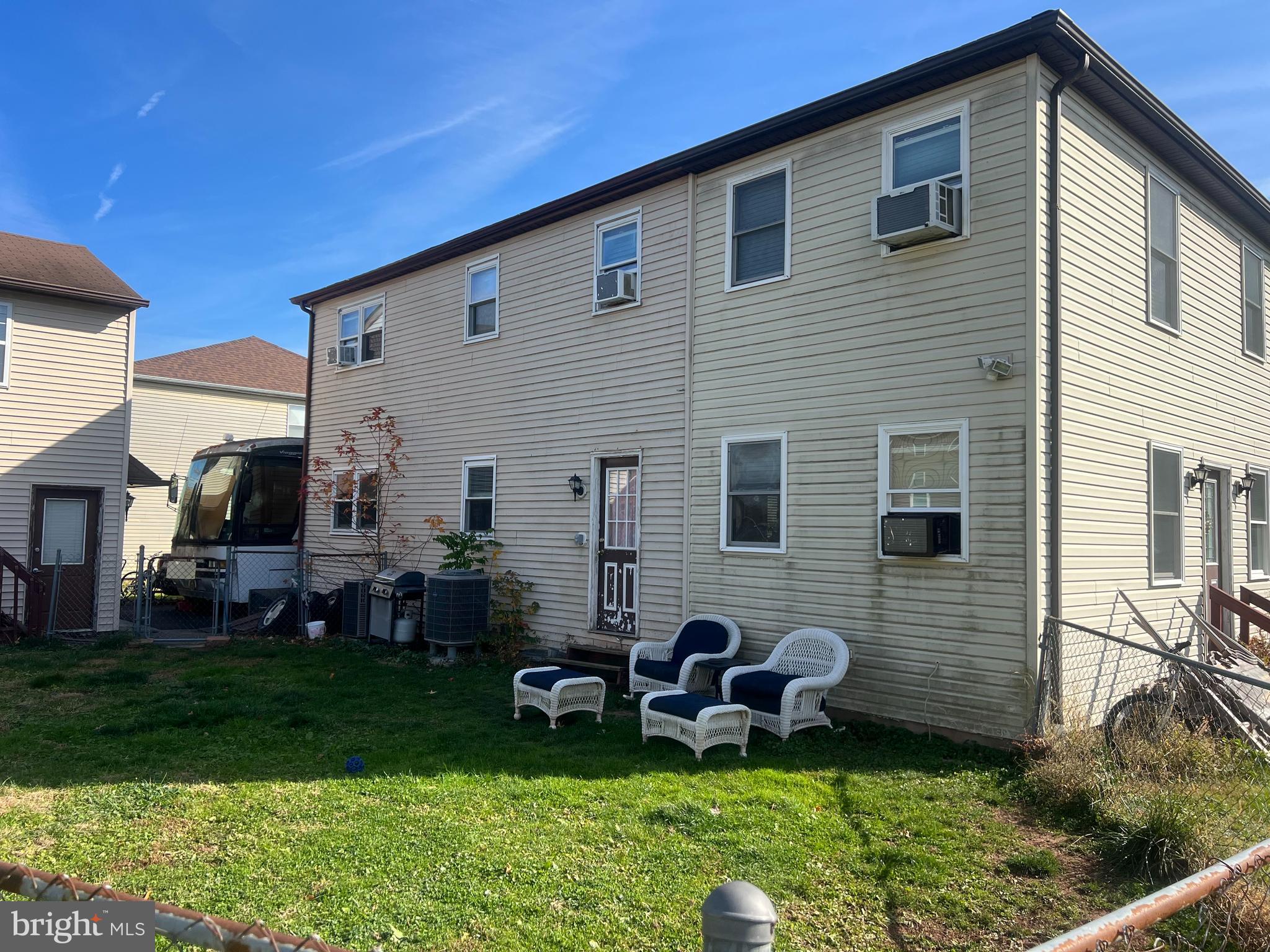 271 & 273 SHIRLEY DRIVE