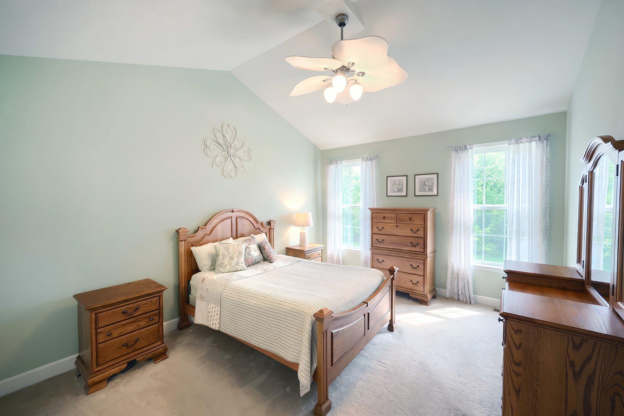 MAYERS SUMMIT - Residential