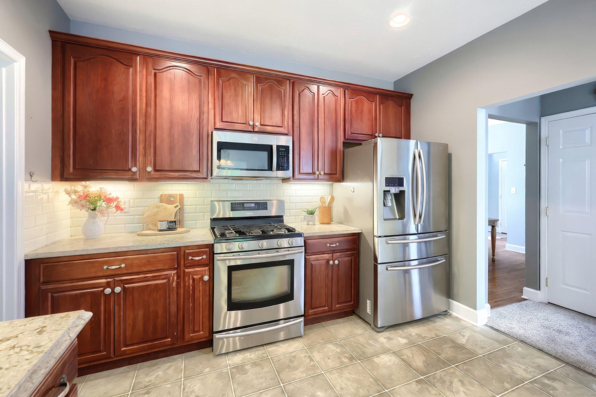 MAYERS SUMMIT - Residential
