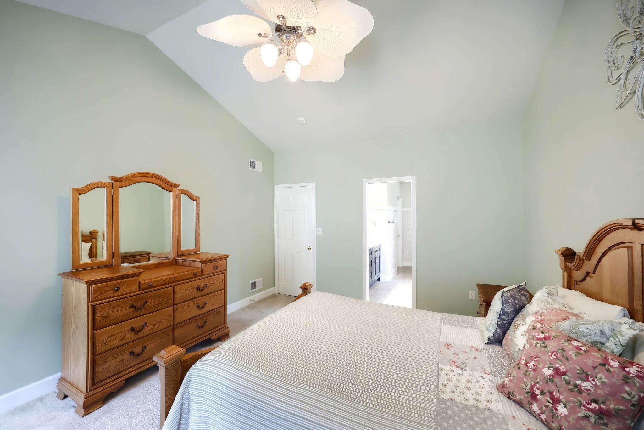 MAYERS SUMMIT - Residential