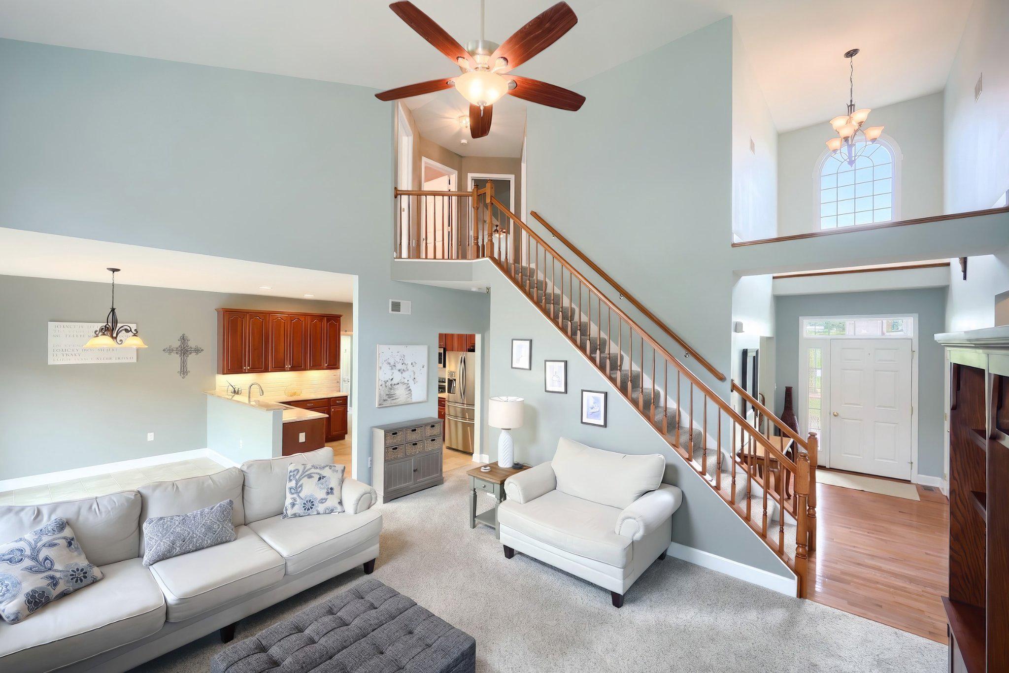 MAYERS SUMMIT - Residential