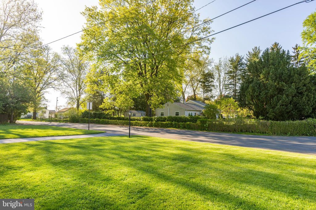Photo of 2687 VALLEY RD, EAST PETERSBURG, PA 17520 (MLS # PALA2034038)