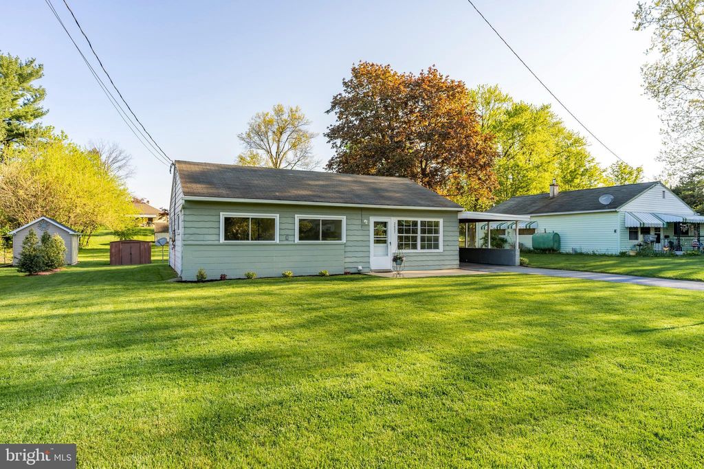 Photo of 2687 VALLEY RD, EAST PETERSBURG, PA 17520 (MLS # PALA2034038)