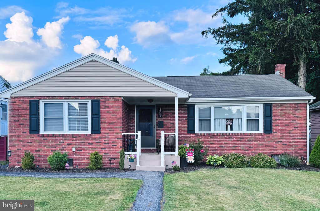 Photo of 147 S Wylam Street, FRACKVILLE, PA 17931 (MLS # PASK2028796)