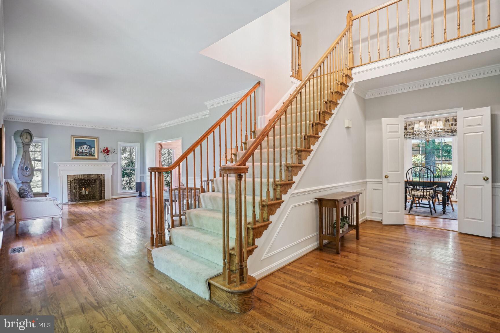 MC LEAN COUNTRY ESTATES - Residential