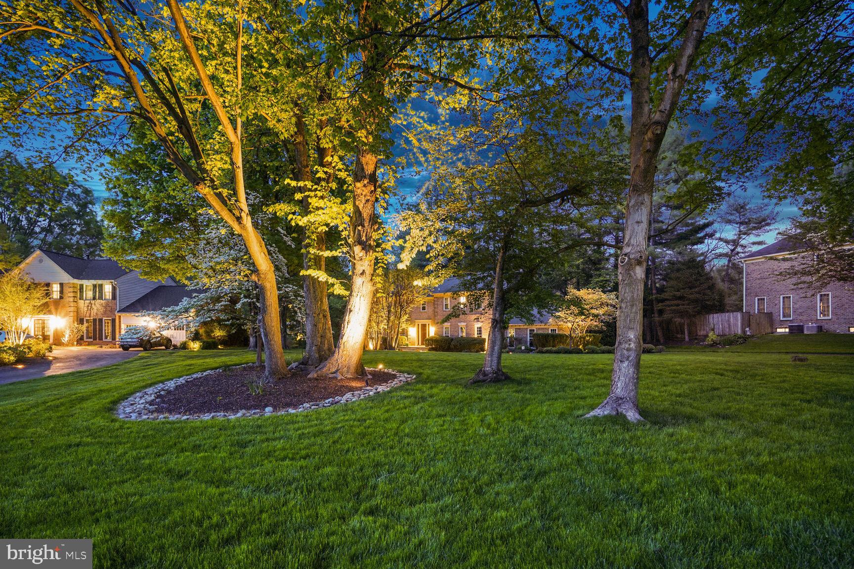 MC LEAN COUNTRY ESTATES - Residential