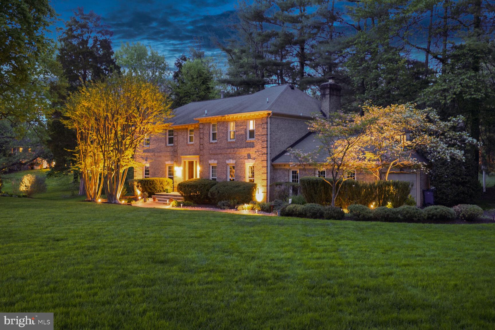 MC LEAN COUNTRY ESTATES - Residential