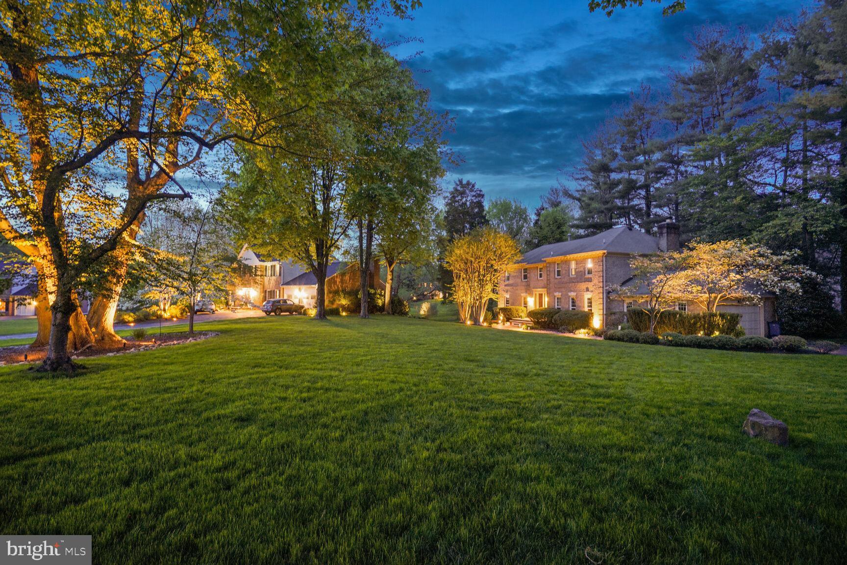 MC LEAN COUNTRY ESTATES - Residential