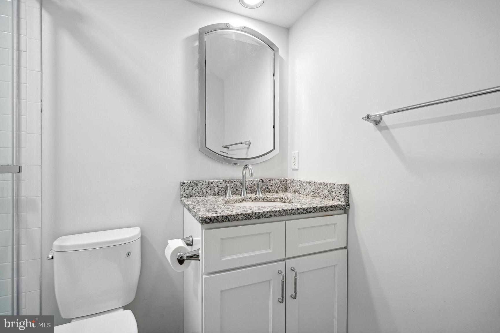 MC LEAN COUNTRY ESTATES - Residential