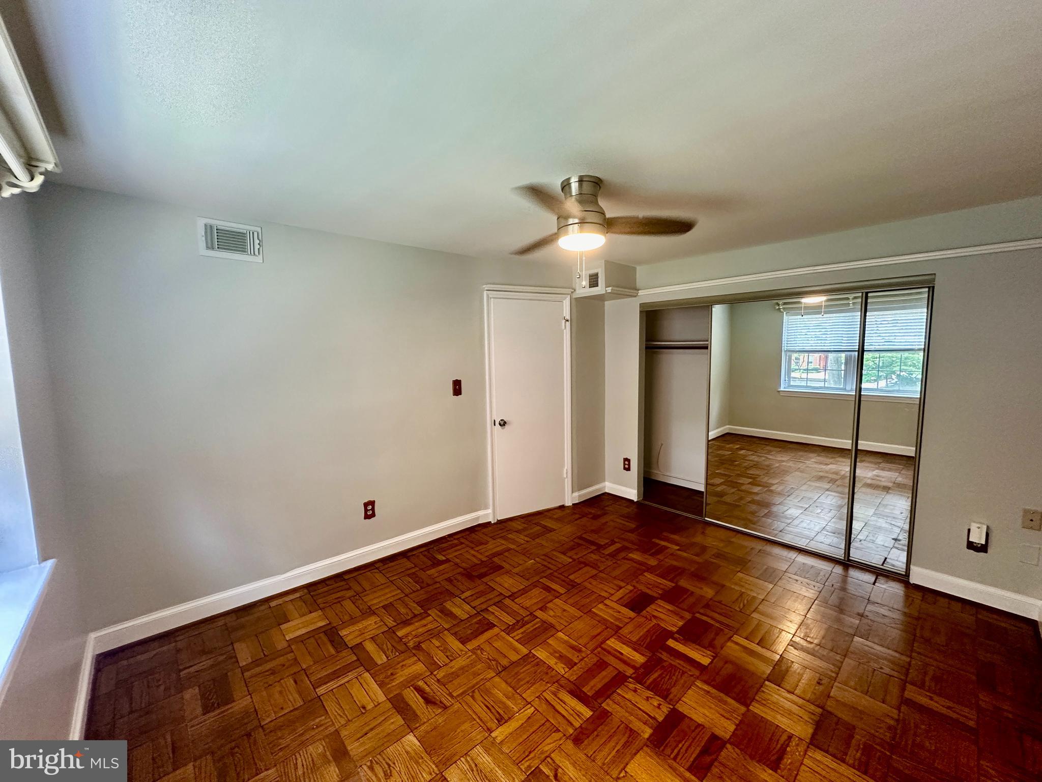 PALISADE GARDENS - Residential