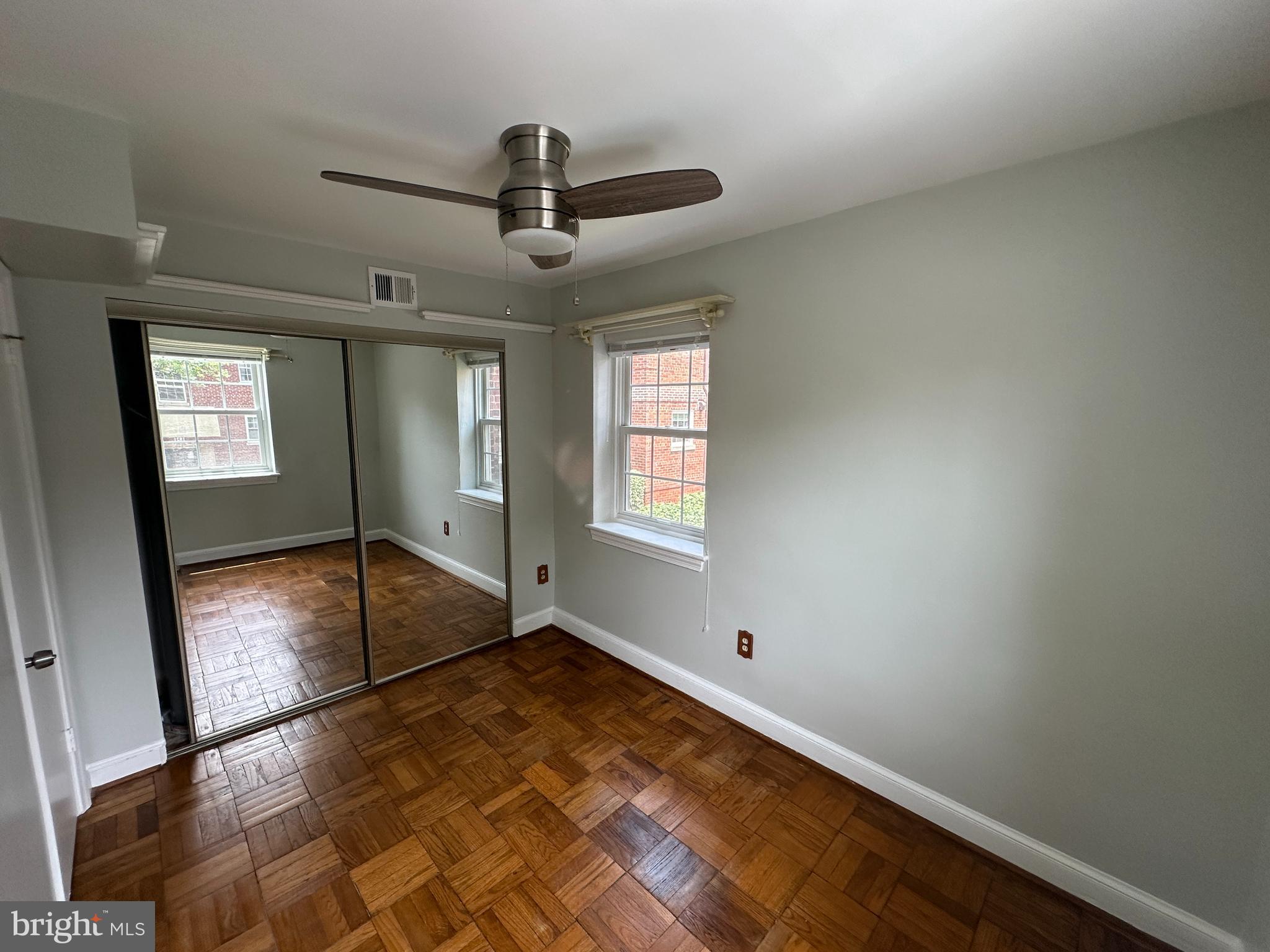 PALISADE GARDENS - Residential