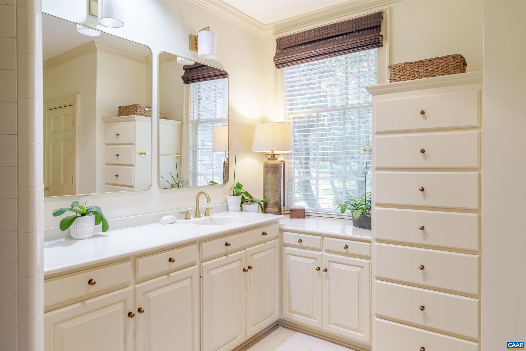 GARTH GATE - Residential