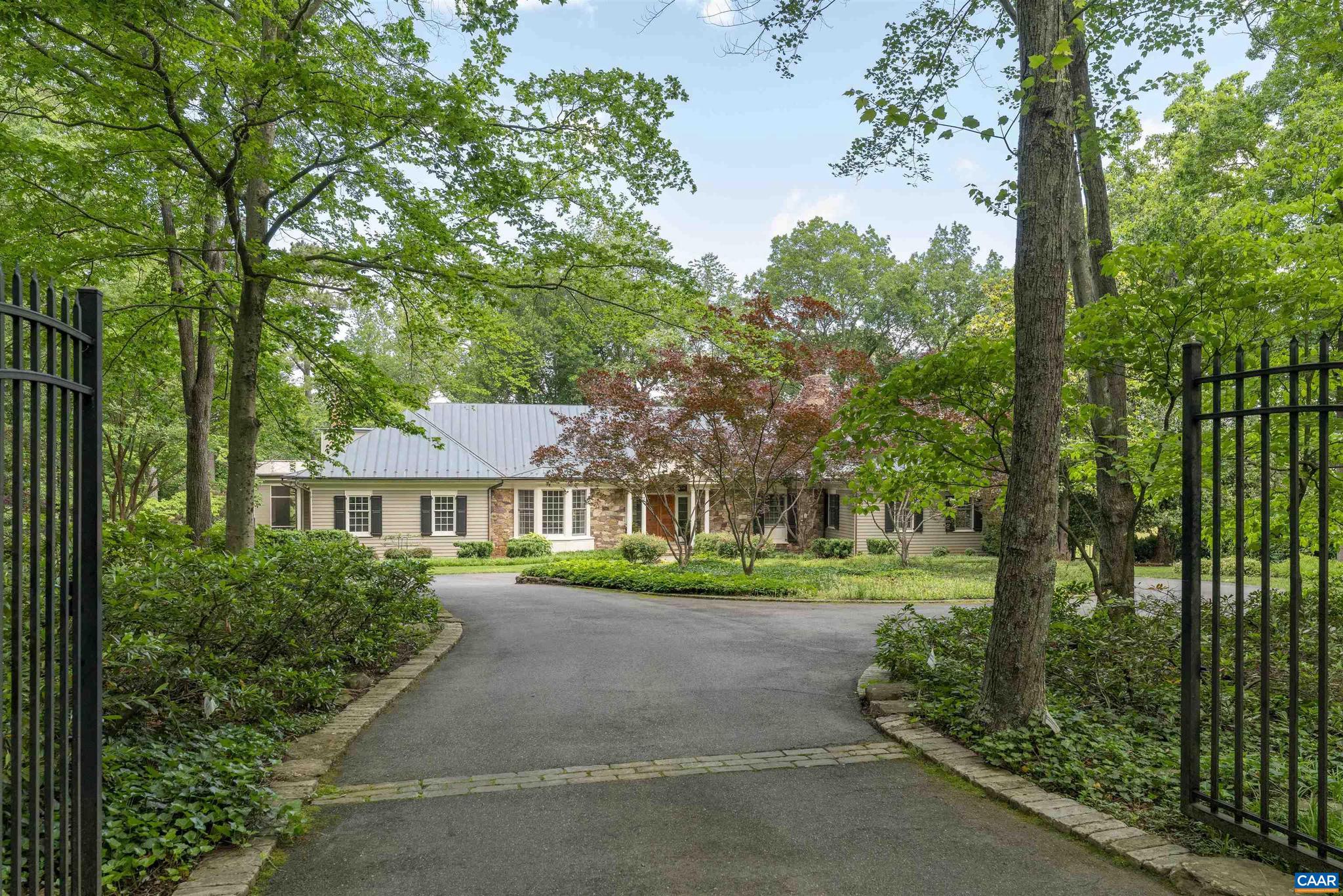 1480 GARTH GATE LN