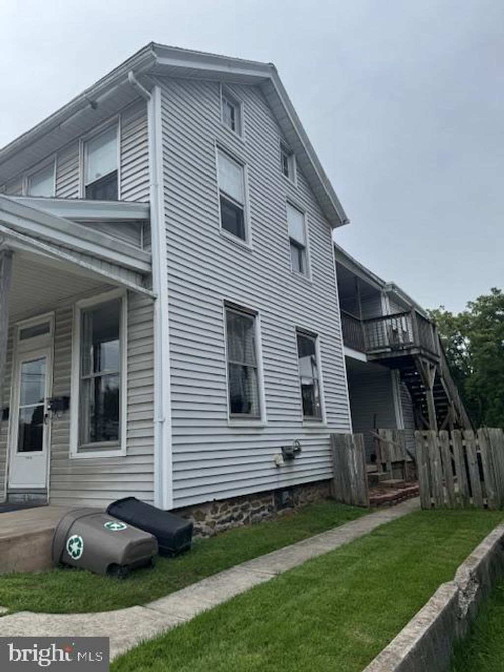 Photo of 331 W High Street, ELIZABETHTOWN, PA 17022 (MLS # PALA2075438)
