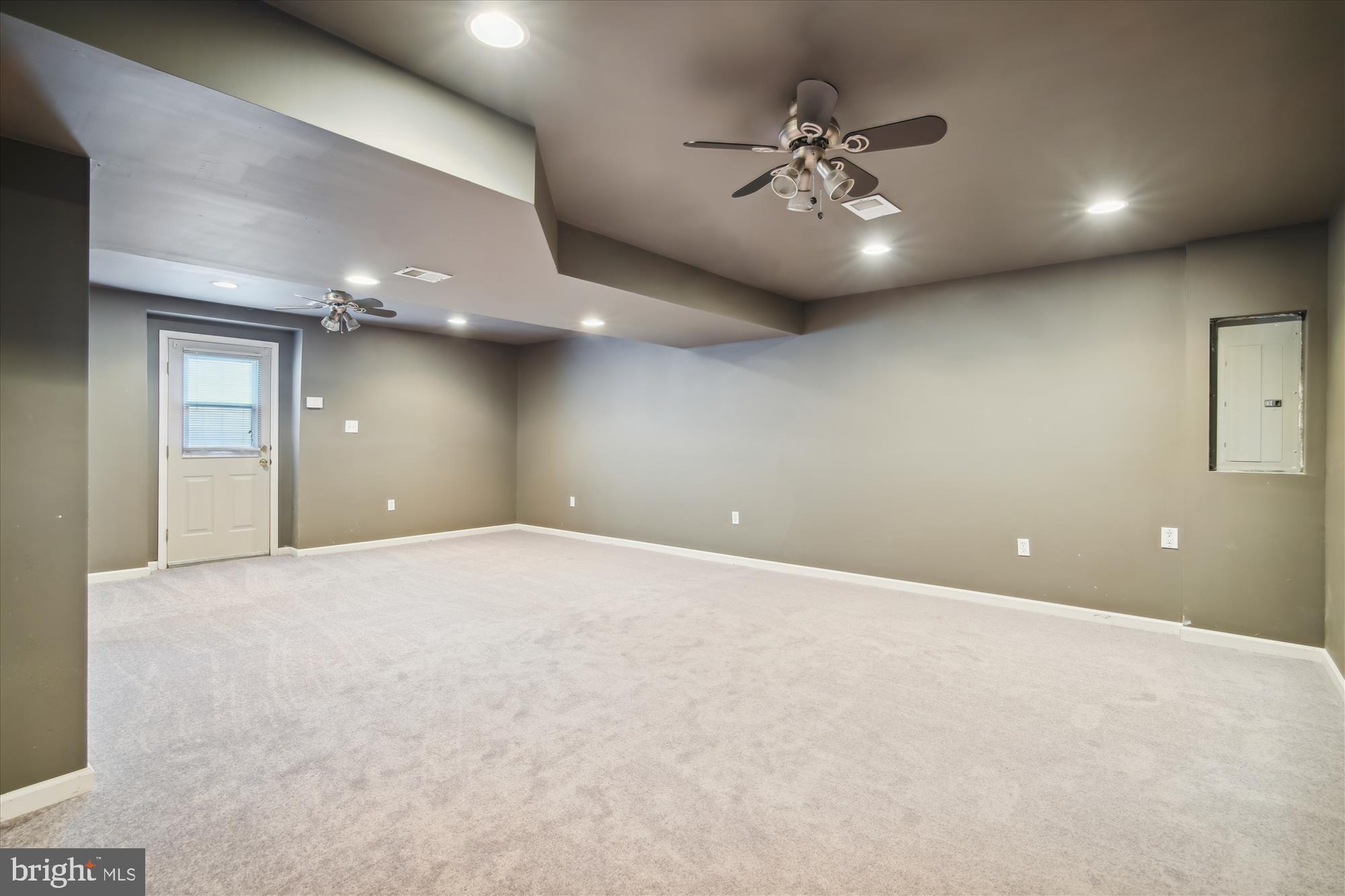 CHARLES CROSSING - Residential