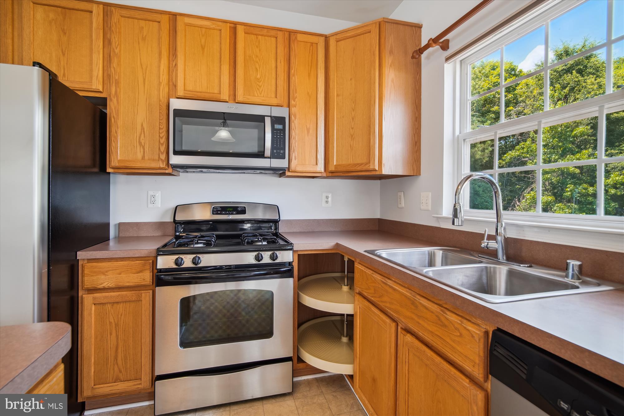 CHARLES CROSSING - Residential