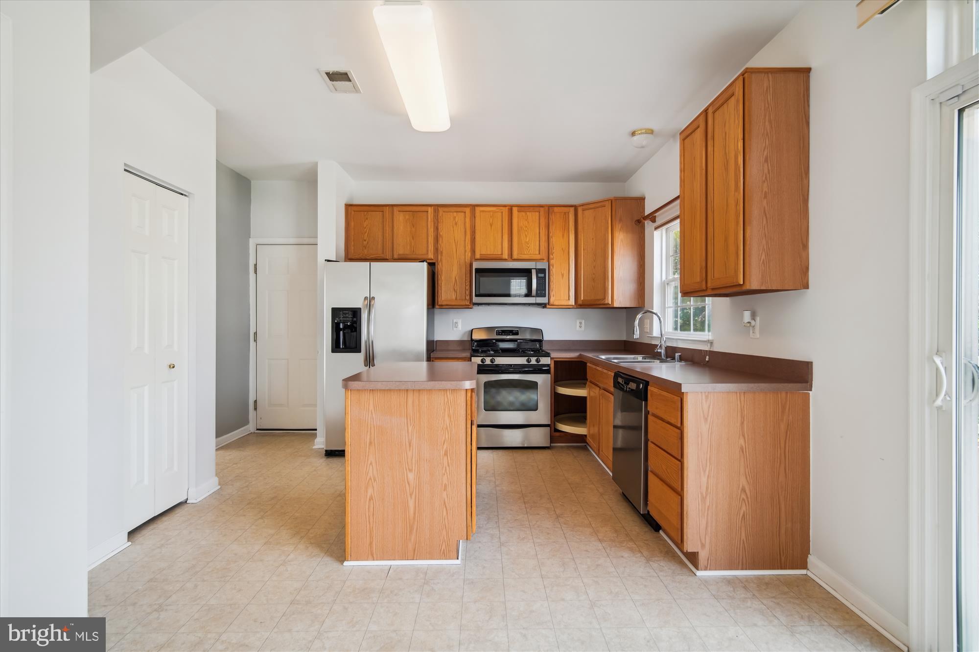 CHARLES CROSSING - Residential