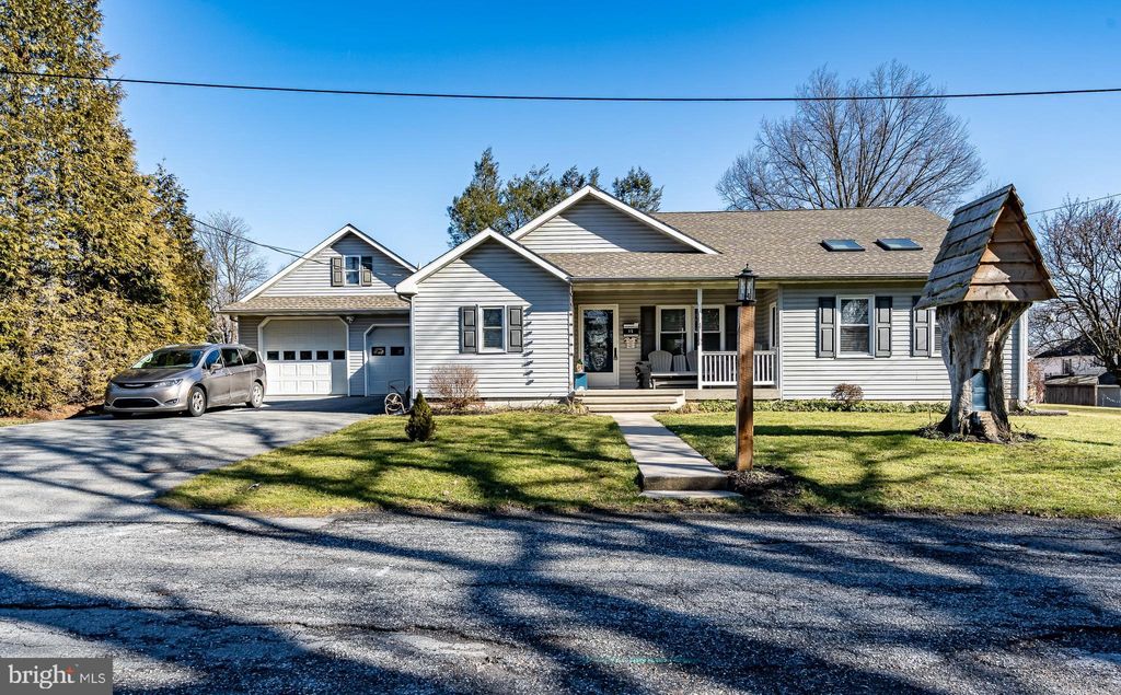 Photo of 15 Linden Avenue, Christiana, PA 17509 (MLS # PALA2029946)