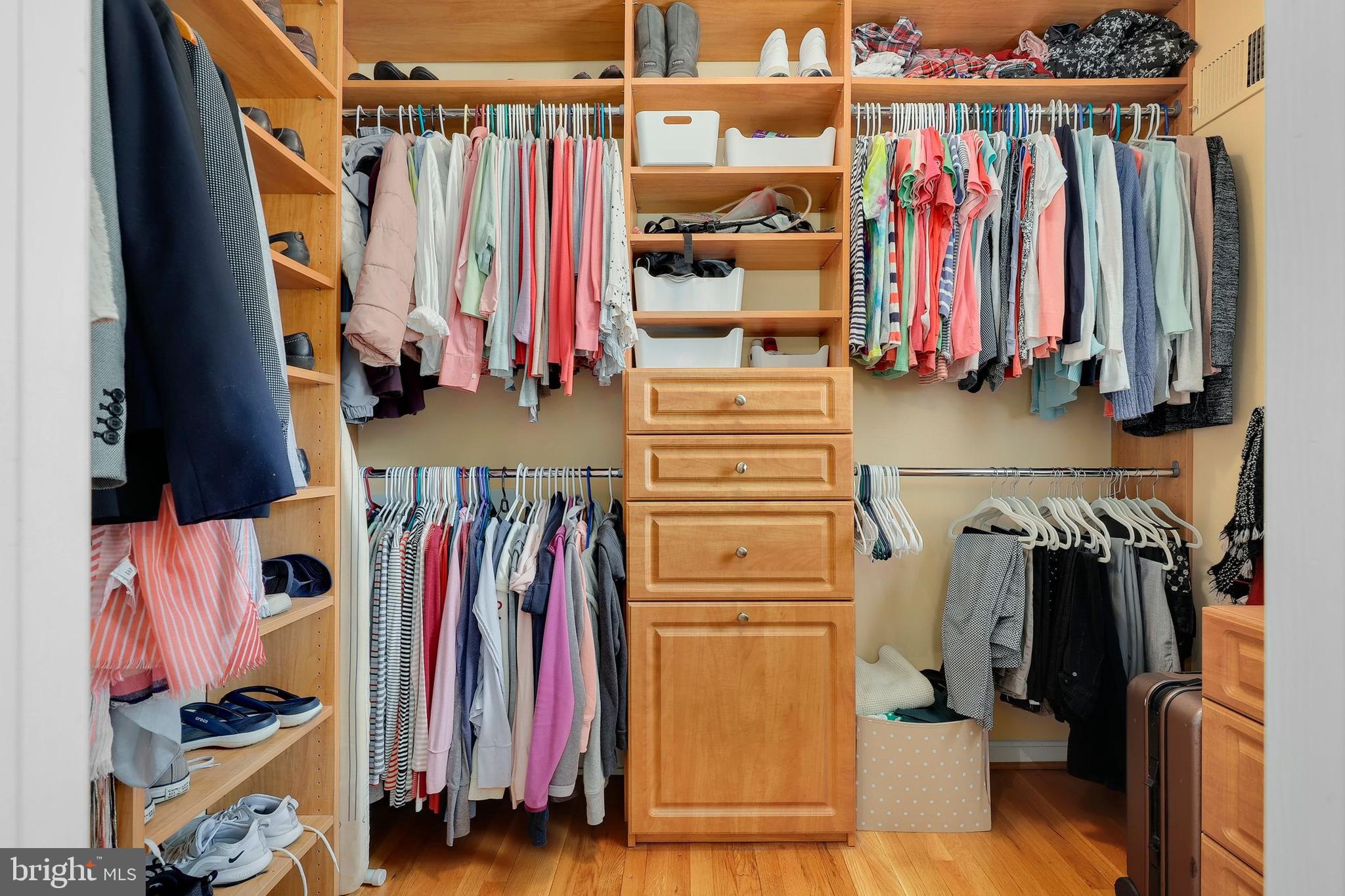 COLLEGE GARDENS - Residential