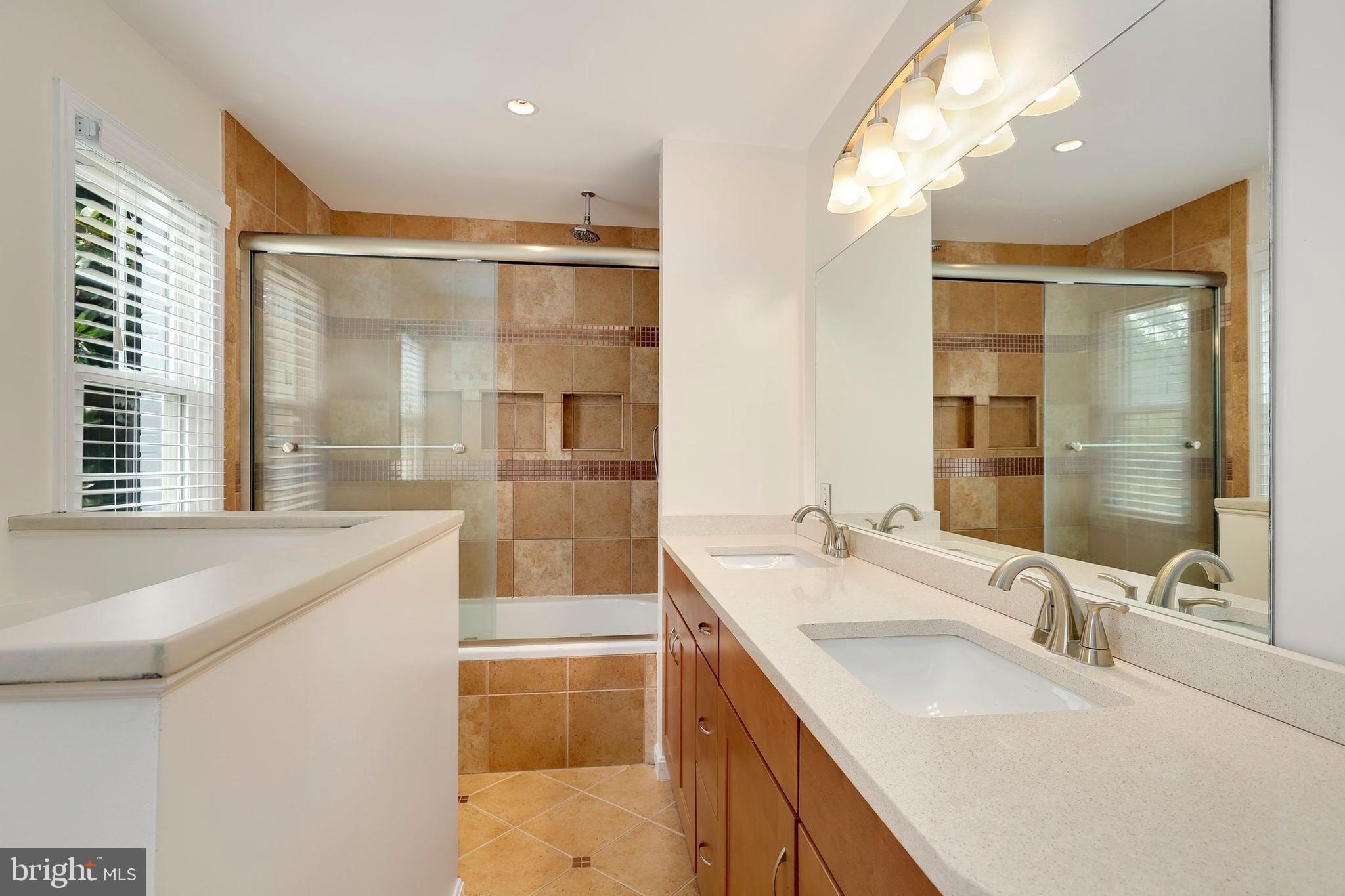 COLLEGE GARDENS - Residential